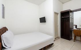 OYO 1102 Griya Aisyah Syariah 1